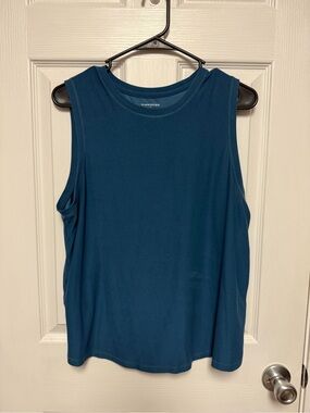 Banana Republic Teal Sleeveless Crewneck Tank Top